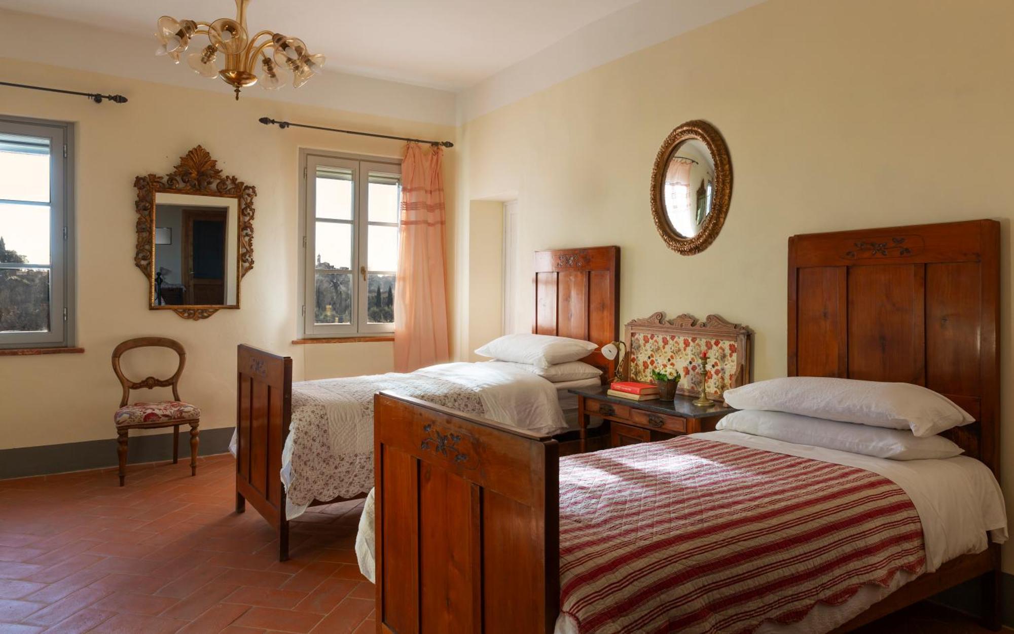 Casa Ezio Marchi - Due Appartamenti E Una Family Suite Bettolle Buitenkant foto