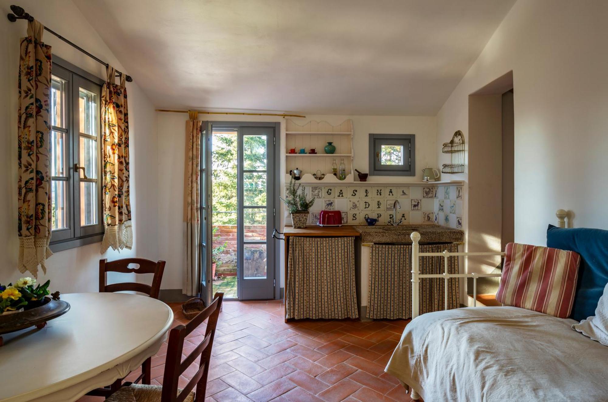 Casa Ezio Marchi - Due Appartamenti E Una Family Suite Bettolle Buitenkant foto
