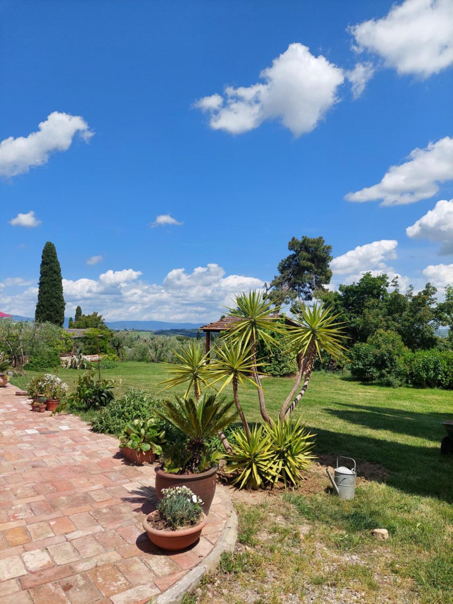 Casa Ezio Marchi - Due Appartamenti E Una Family Suite Bettolle Buitenkant foto